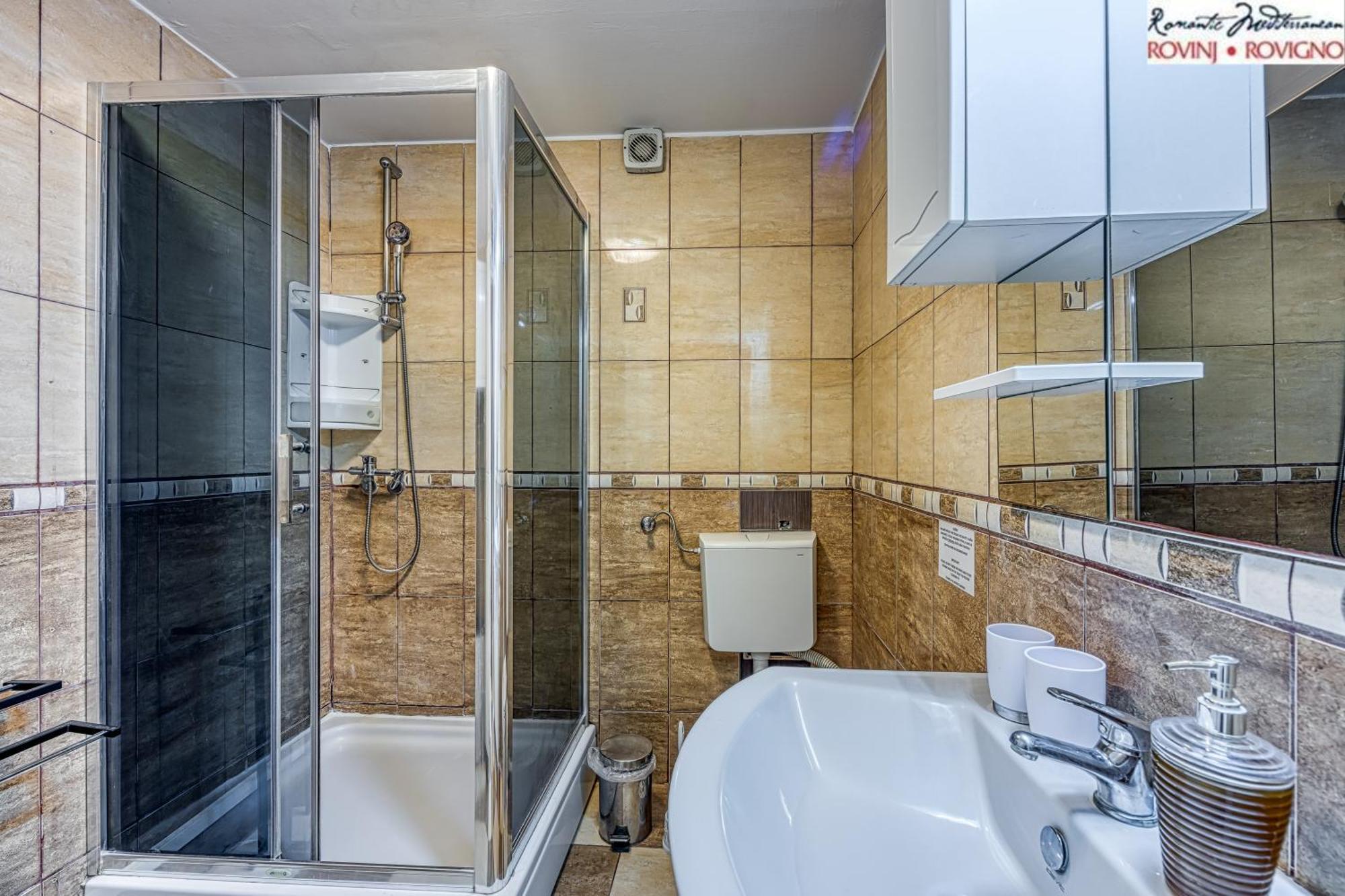 Studio Tommy Gostinjska kuća 3*
